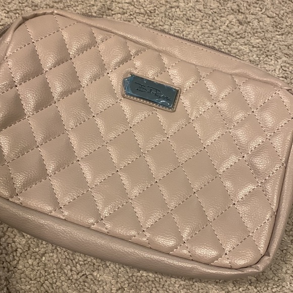 Bella Russo Purse - Picture 2 of 3